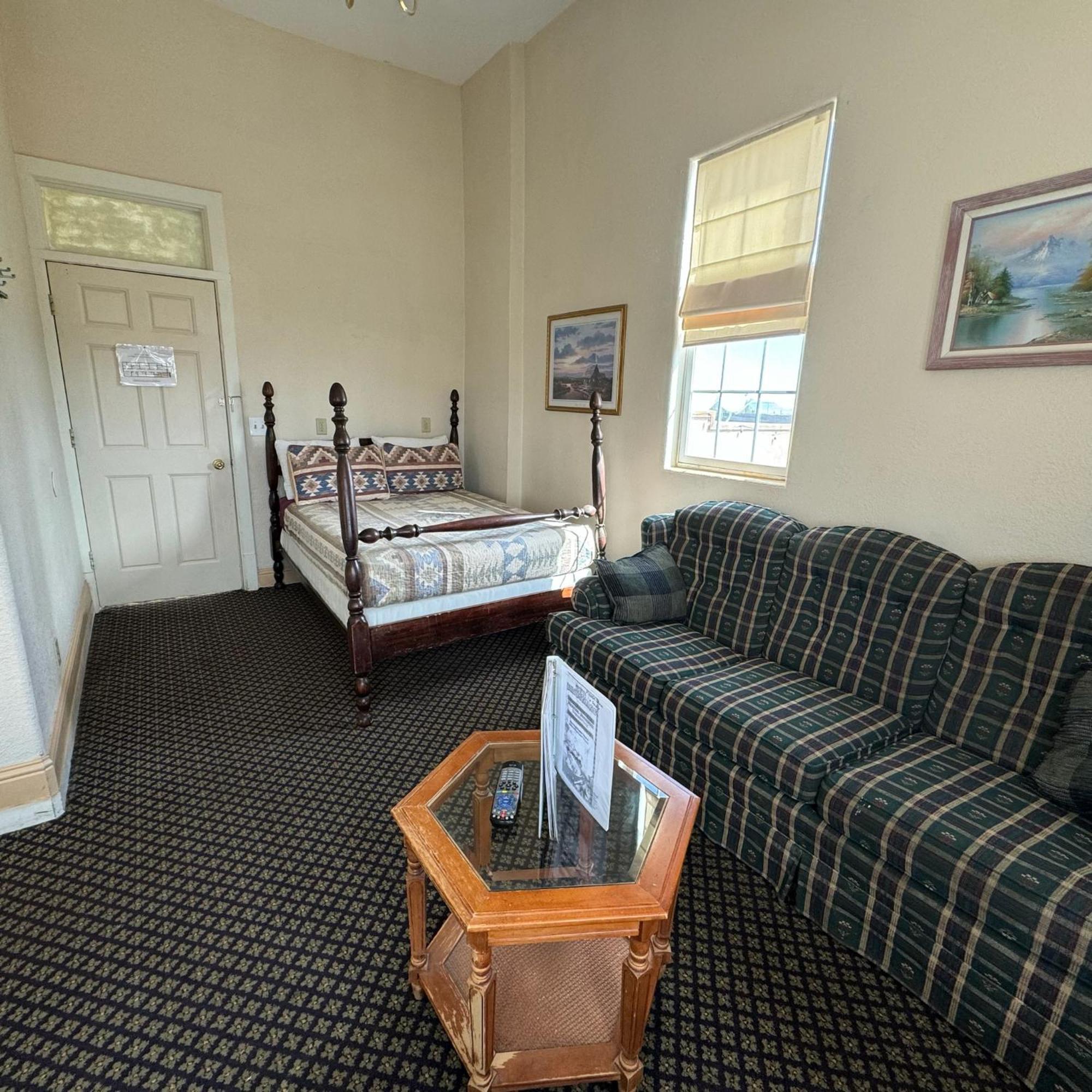 Steam Train Hotel Antonito ภายนอก รูปภาพ