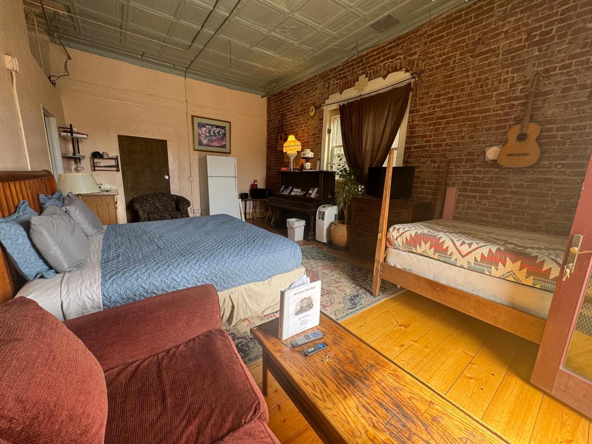 Steam Train Hotel Antonito ภายนอก รูปภาพ
